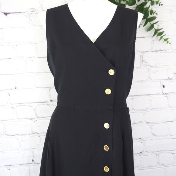Elegant Black Midi Dress with Gold Accents - Picture 2 of 13